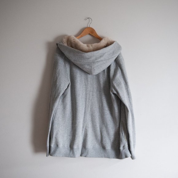 GAP | GREY CARDIGAN WITH FAUX FUR LINED HOOD - Picture 2 of 5